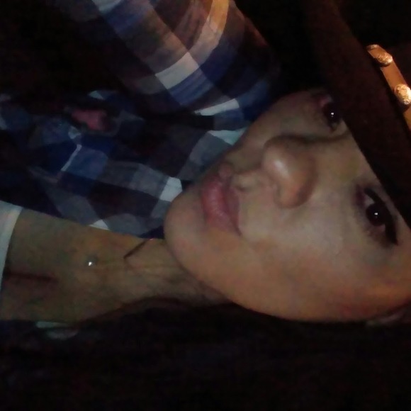 Meet your Posher, Elda - Picture 1 of 1